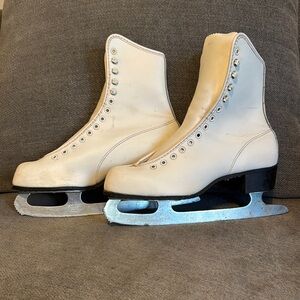 Vintage White Figure Ice Skates Made in West Germany Sabre Hardened Blades